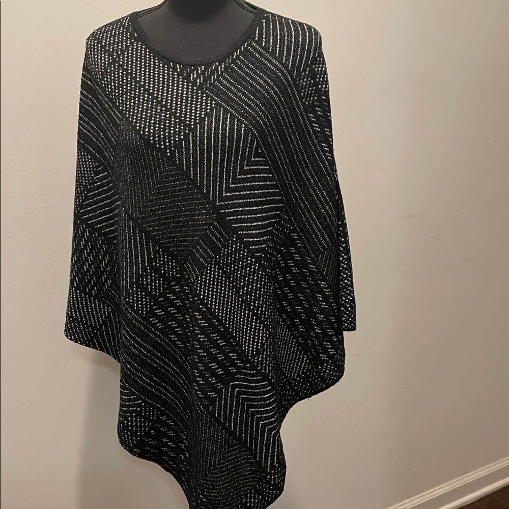 Poncho Style Wrap Sweater Light Knit Geometric Patchwork Reversible Shimmer Glam